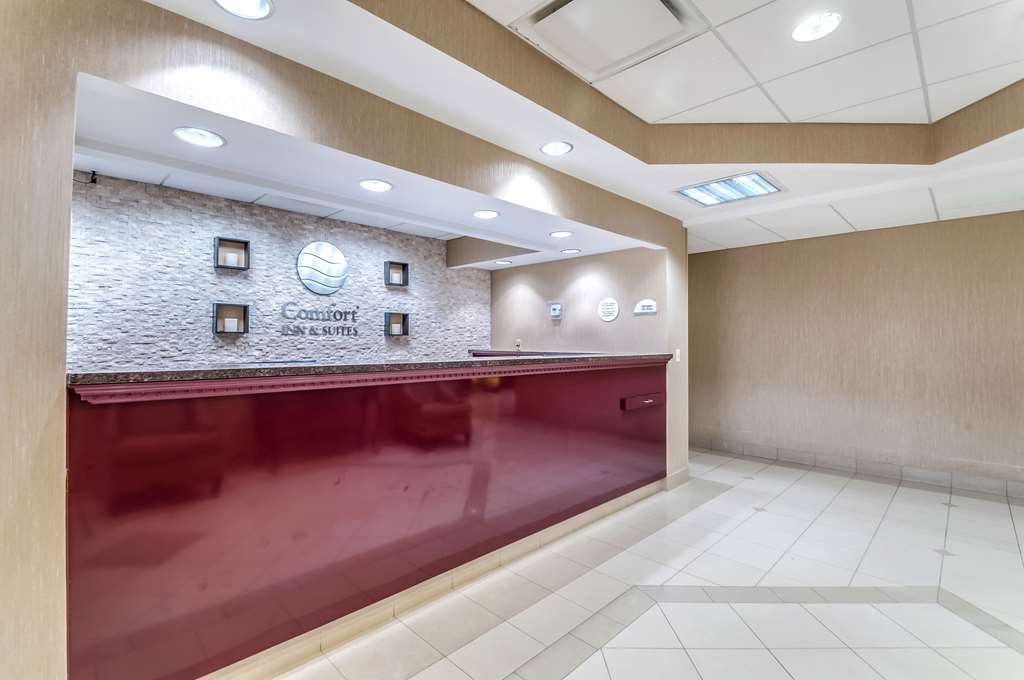 Quality Inn & Suites Bel Air I-95 Exit 77A Interior photo